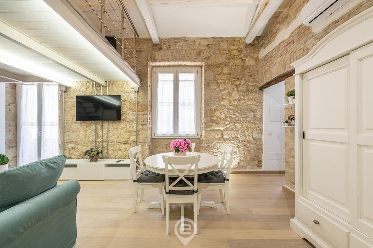 דירות קליארי Adriana'S New Loft מראה חיצוני תמונה