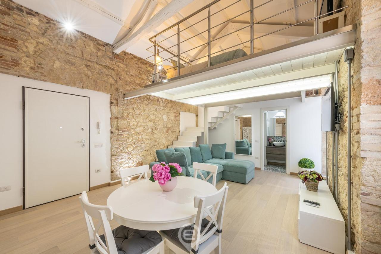 דירות קליארי Adriana'S New Loft מראה חיצוני תמונה
